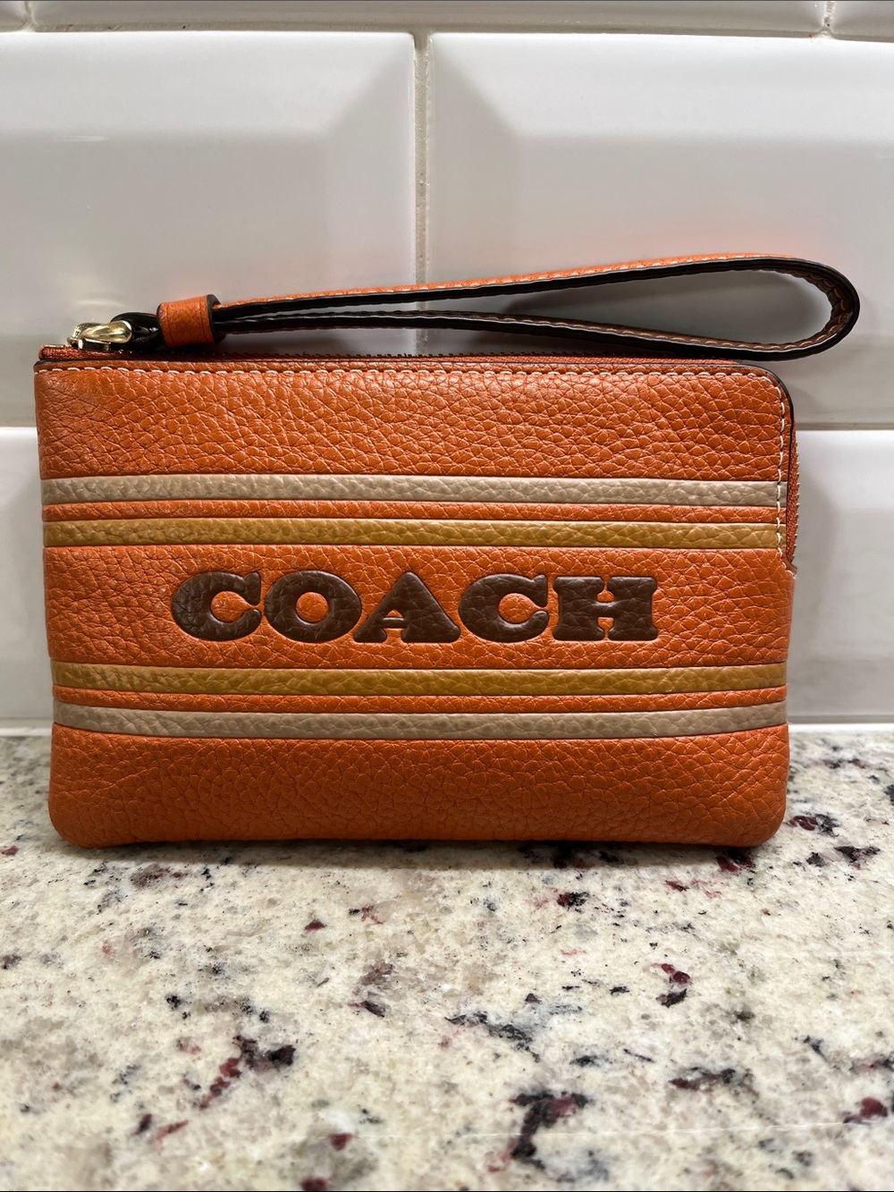 Coach Leather L Zip Wristlet EUC